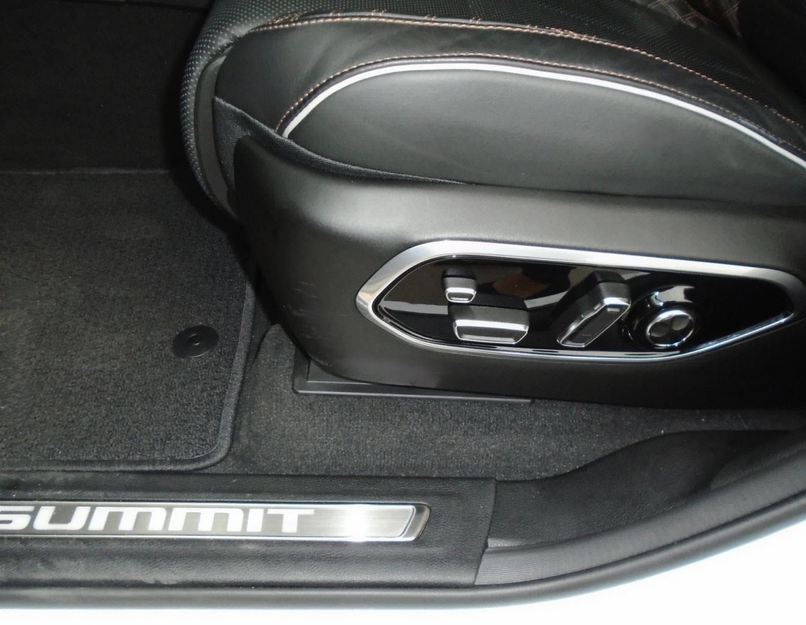 2022 Jeep Grand Cherokee Summit Reserve - Photo 28