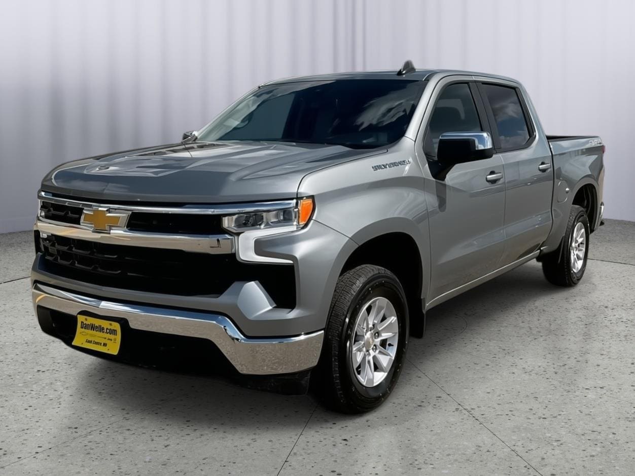 Used 2026 Chevrolet Silverado 1500 LT with VIN 1GCUKDED4TZ186561 for sale in Sauk Centre, Minnesota