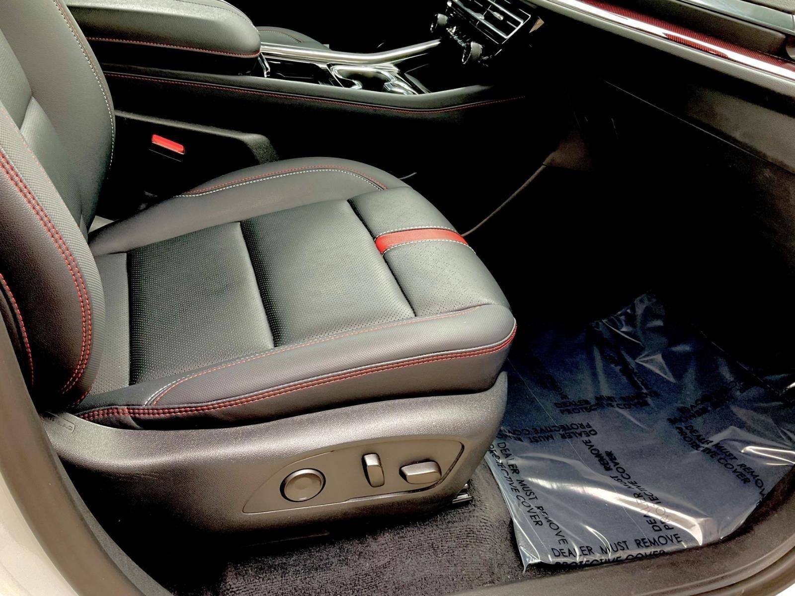 2025 Chevrolet Traverse RS - Photo 15