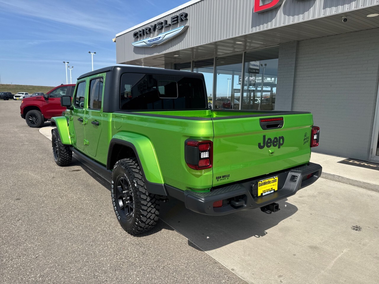 2025 Jeep Gladiator Willys photo 4