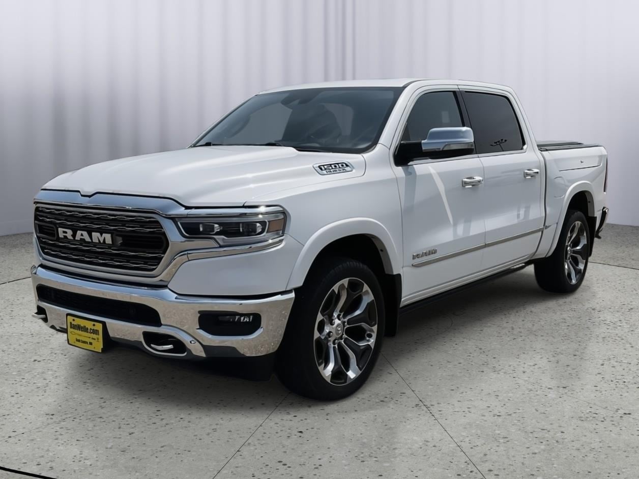 Used 2019 RAM Ram 1500 Pickup Limited with VIN 1C6SRFHT5KN925645 for sale in Sauk Centre, Minnesota
