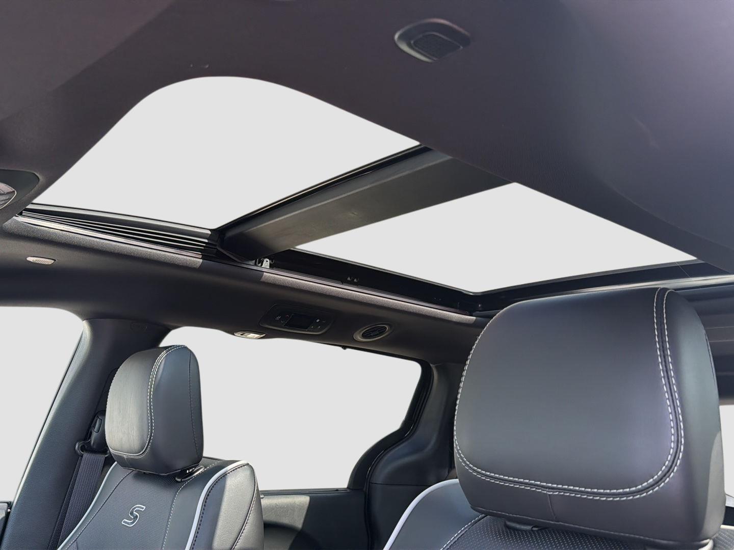 2027 Chrysler Pacifica Limited - Photo 20
