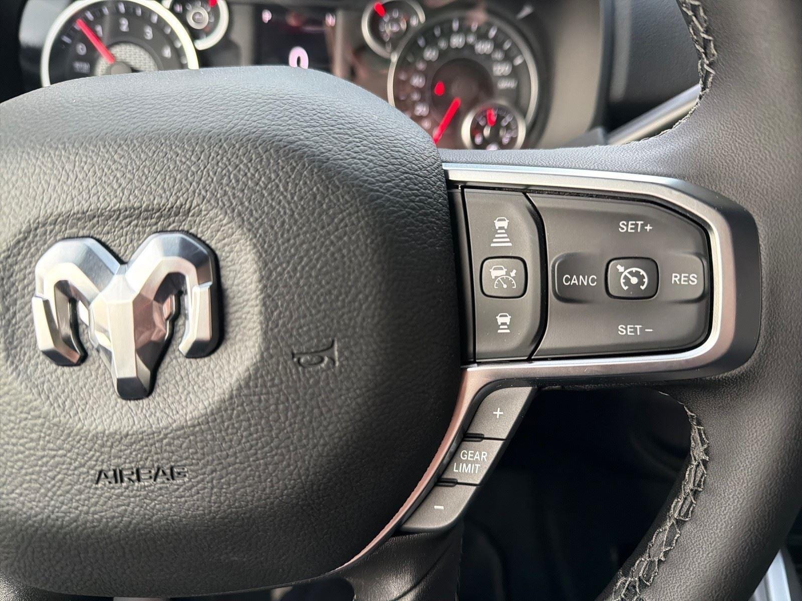 2026 RAM 3500 Big Horn - Photo 19