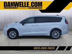 2026 Chrysler Pacifica SELECT AWD Passenger Van