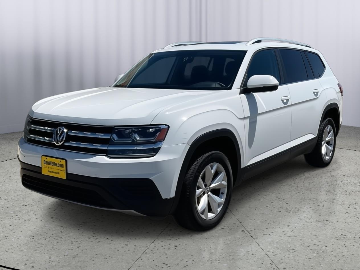 Used 2018 Volkswagen Atlas Launch Edition with VIN 1V2HR2CA4JC514828 for sale in Sauk Centre, Minnesota