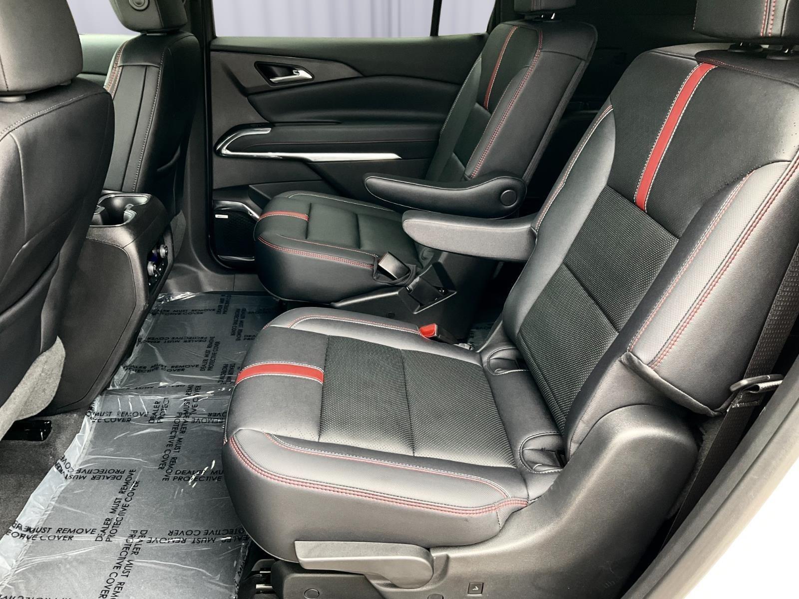 2025 Chevrolet Traverse RS - Photo 13