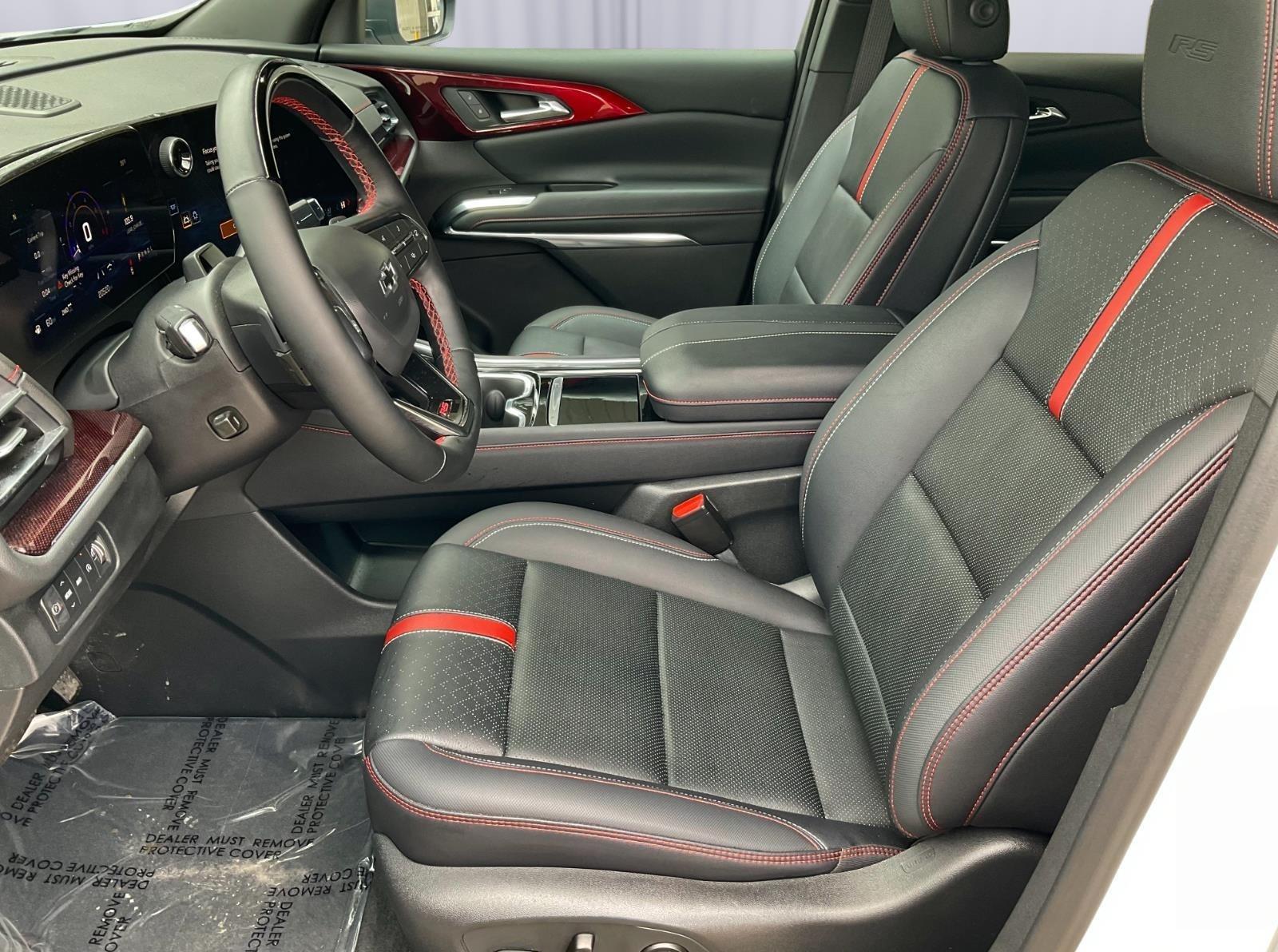 2025 Chevrolet Traverse RS - Photo 12