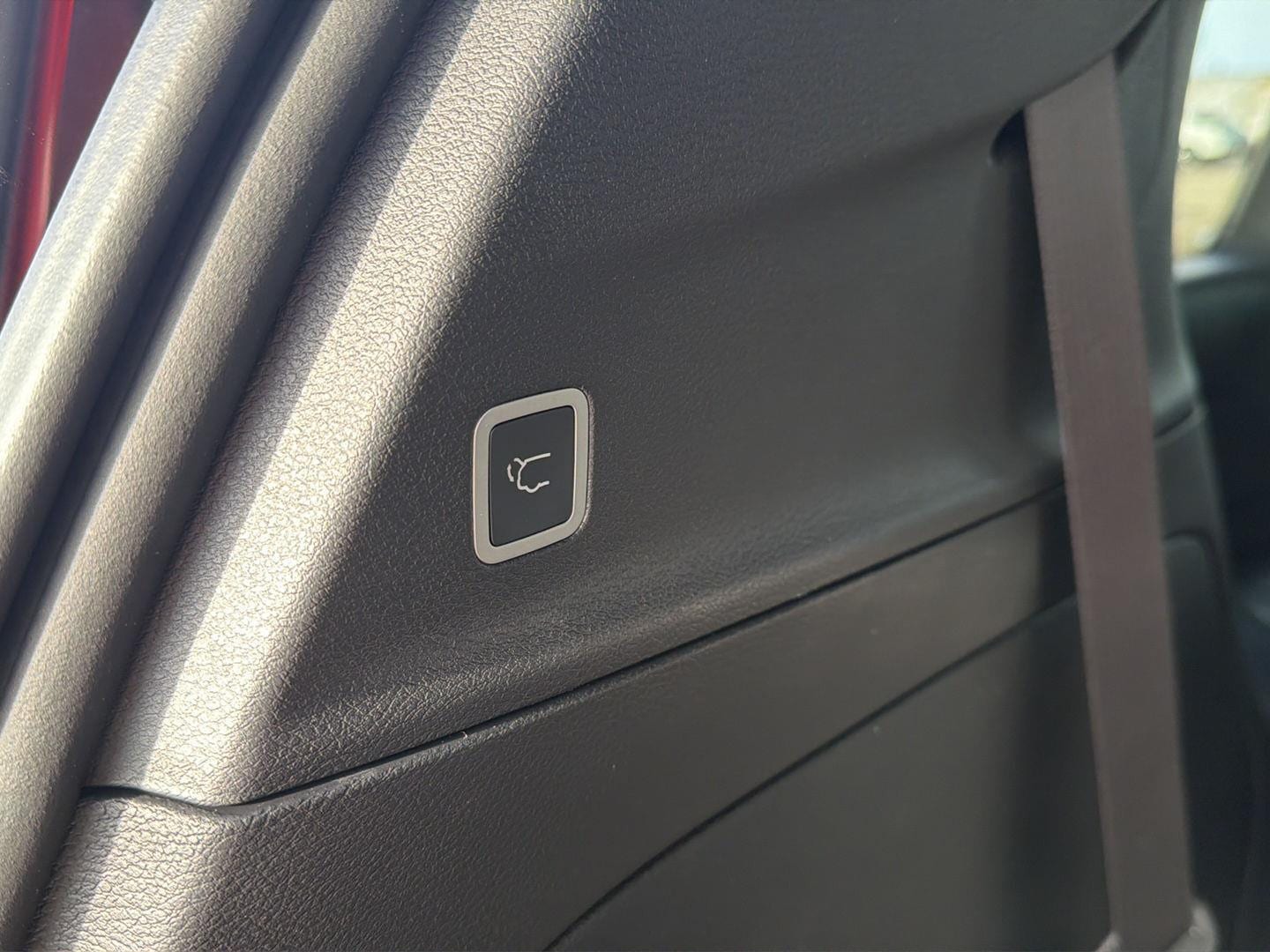 2026 Chrysler Pacifica Select - Photo 10