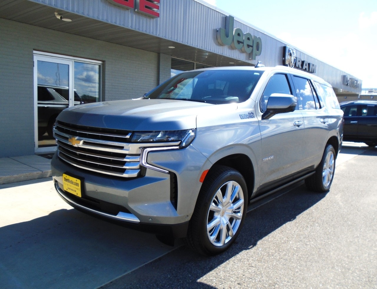 Used 2024 Chevrolet Tahoe High Country with VIN 1GNSKTKLXRR244752 for sale in Sauk Centre, Minnesota