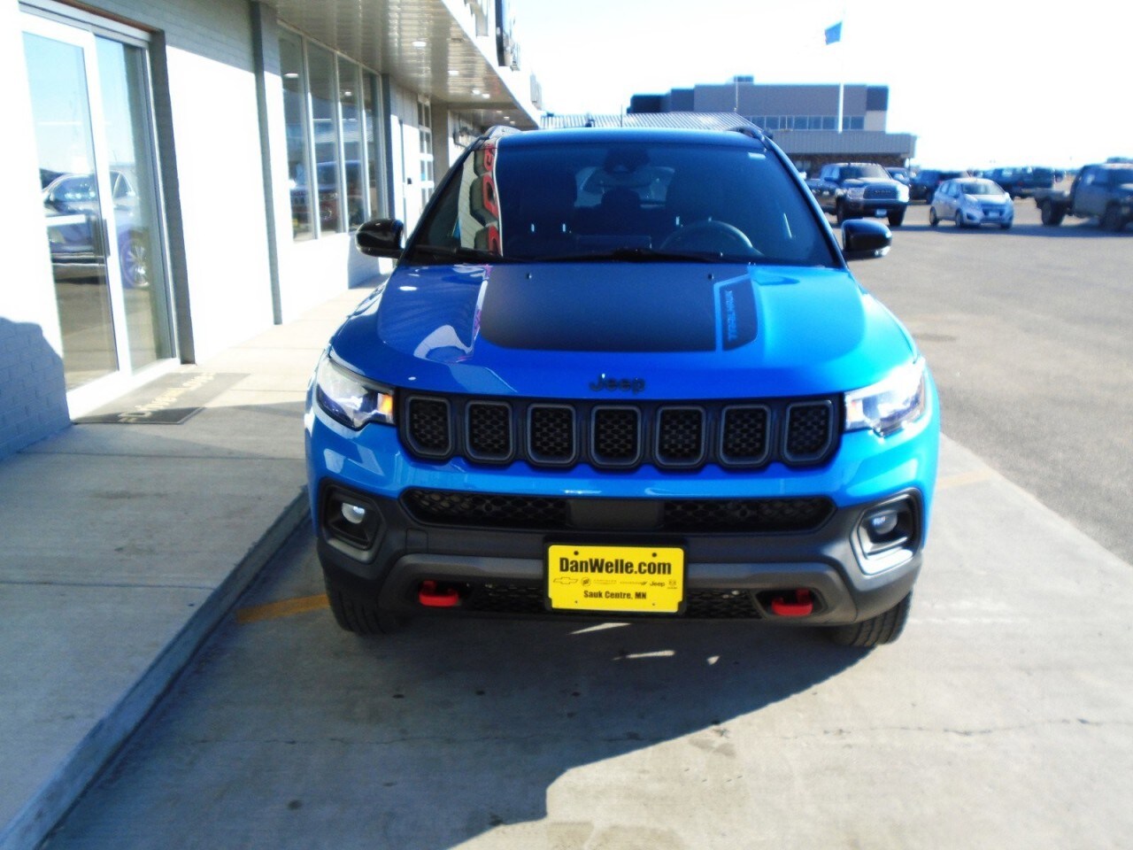2023 Jeep Compass Trailhawk photo 3