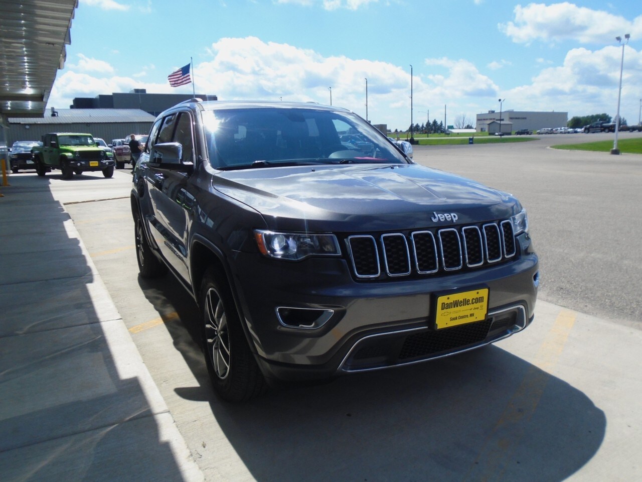 2019 Jeep Grand Cherokee Limited photo 4