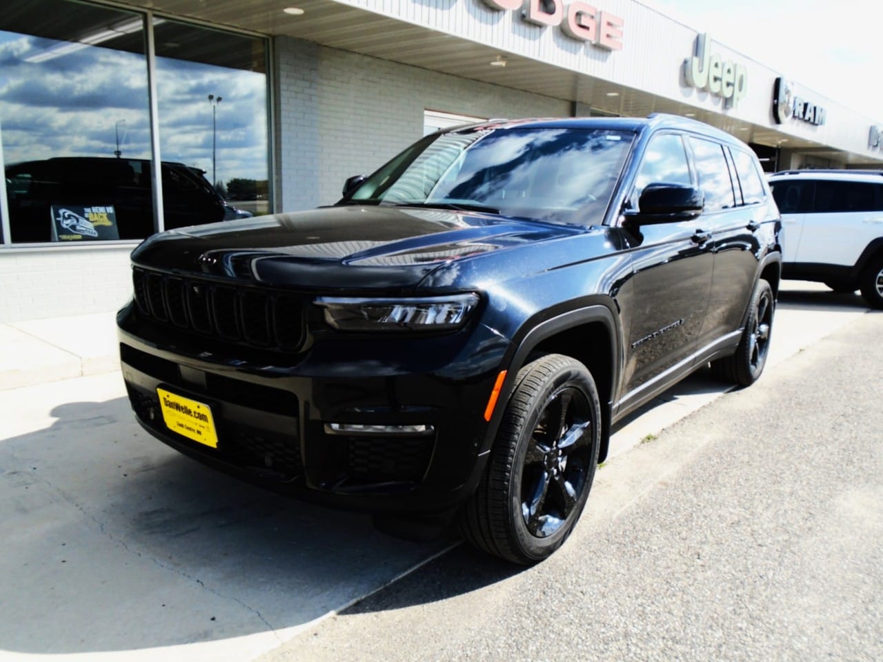Used 2024 Jeep Grand Cherokee L Limited with VIN 1C4RJKBG0R8505688 for sale in Sauk Centre, Minnesota