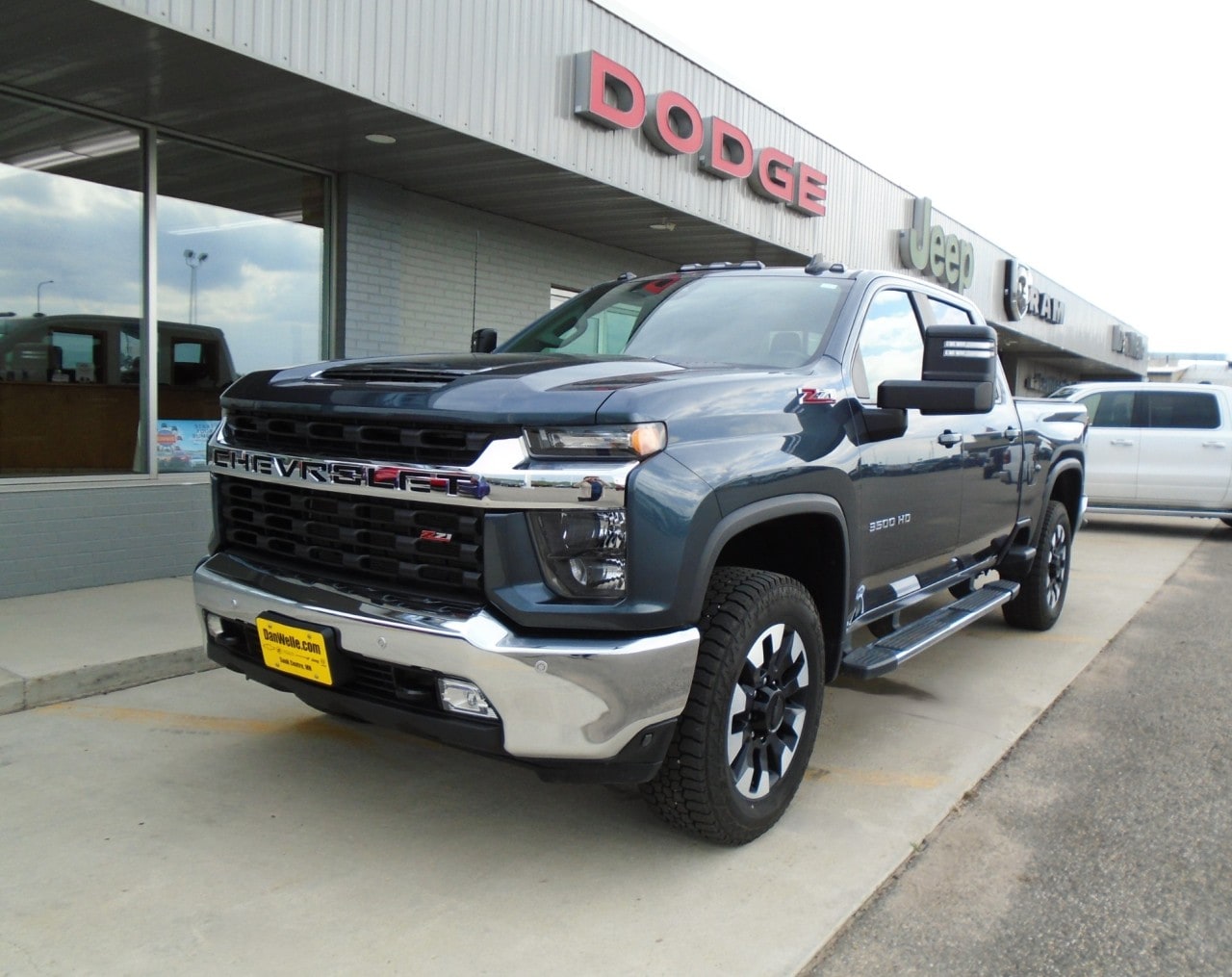 Used 2020 Chevrolet Silverado 3500HD LT with VIN 1GC4YTE70LF332538 for sale in Sauk Centre, Minnesota
