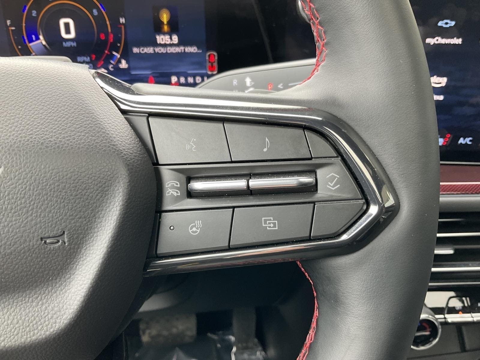 2025 Chevrolet Traverse RS - Photo 21