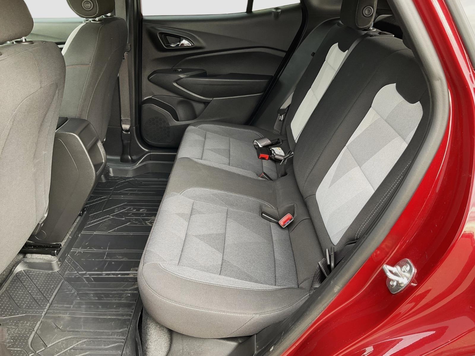 2025 Chevrolet Trax RS - Photo 11