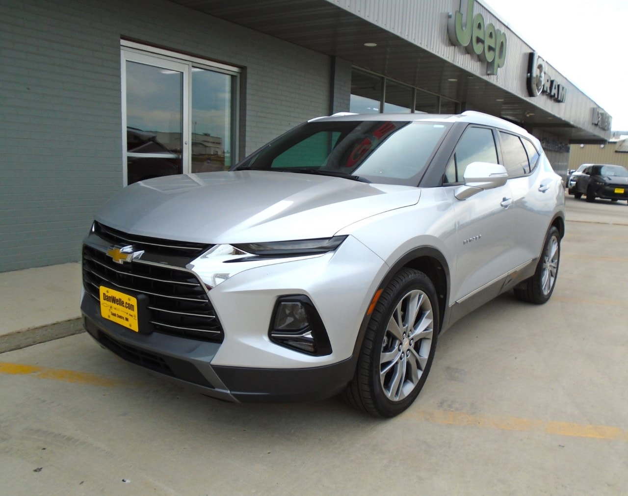 Used 2022 Chevrolet Blazer Premier with VIN 3GNKBLRS2NS165323 for sale in Sauk Centre, Minnesota