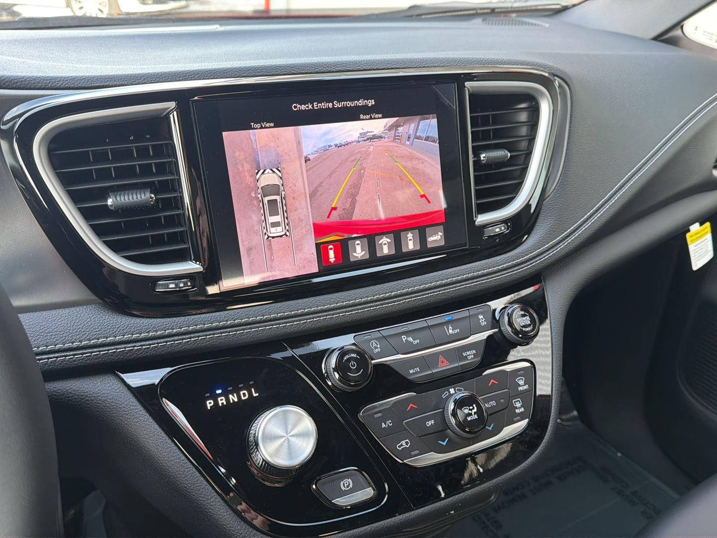 2026 Chrysler Pacifica Select - Photo 23