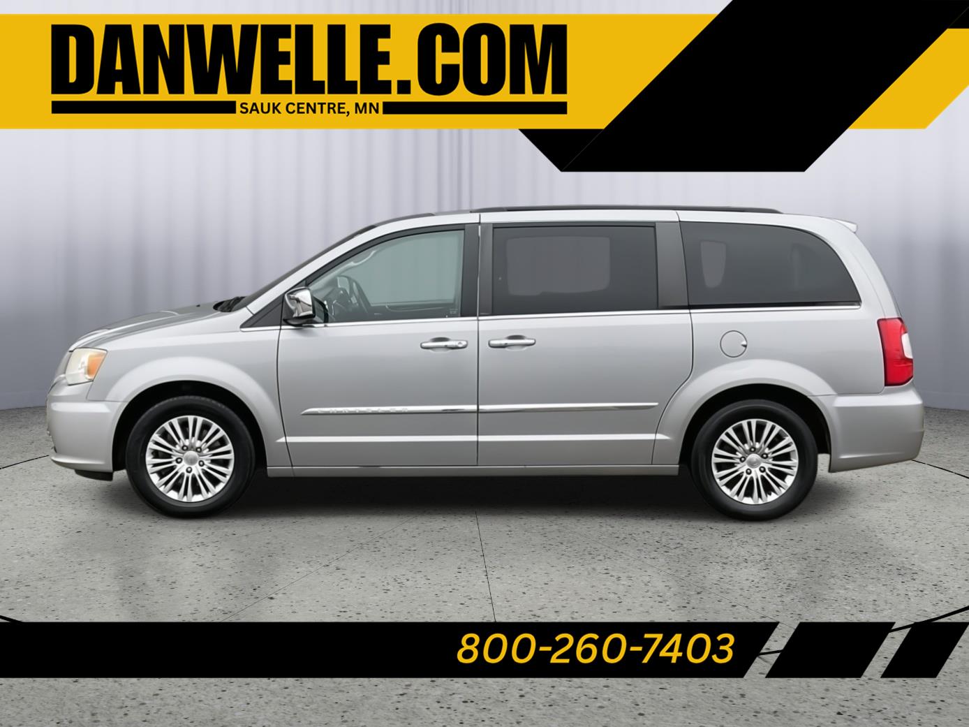 2013 Chrysler Town & Country Touring-L
