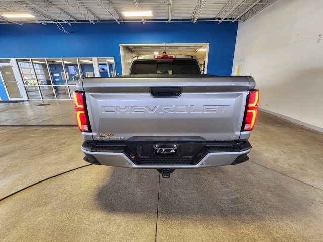 2023 Chevrolet Colorado LT photo 3