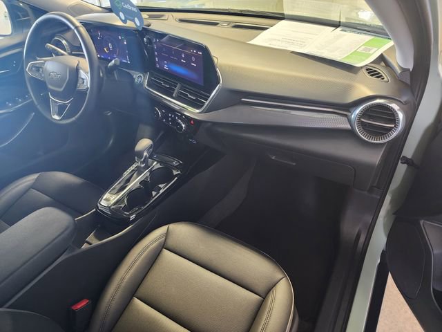 2025 Chevrolet Trax Activ - Photo 15