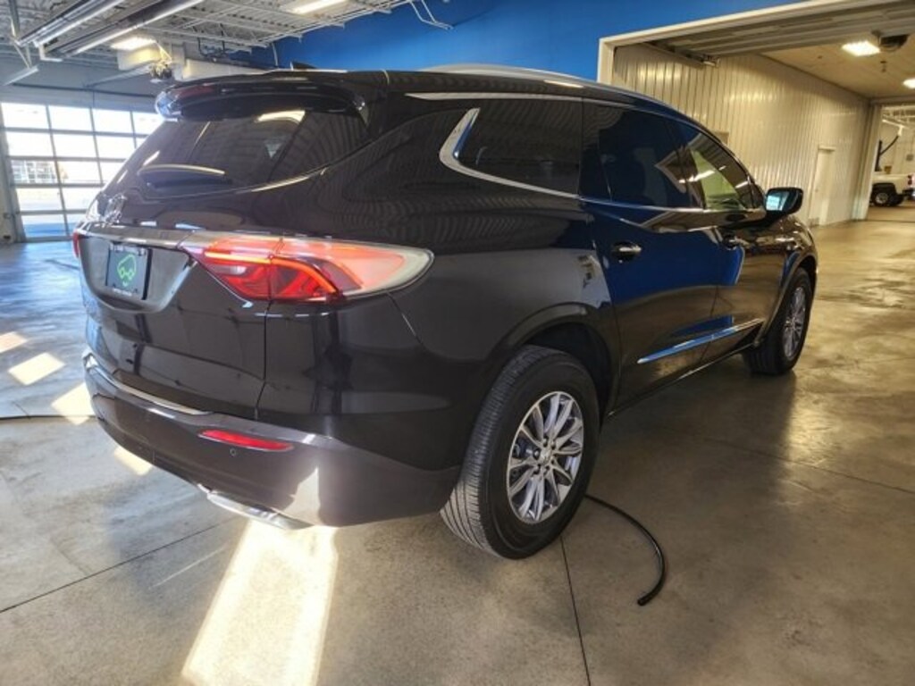 Used 2024 Buick Enclave Essence SUV
