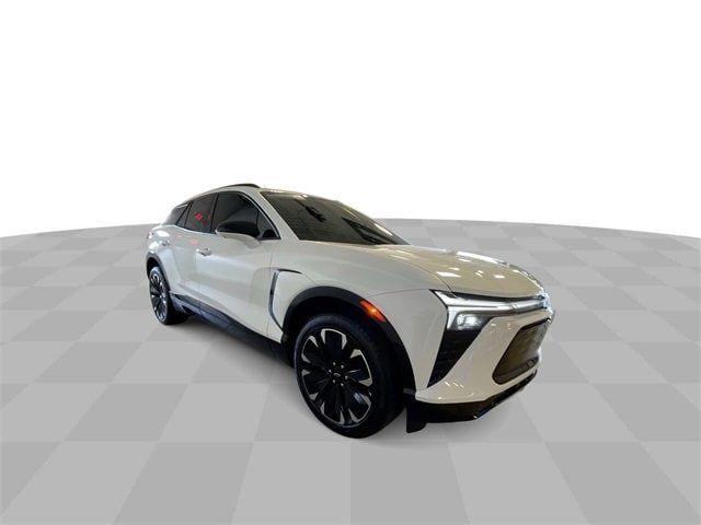 Used 2024 Chevrolet Blazer EV RS with VIN 3GNKDCRJXRS176769 for sale in Tipton, IN