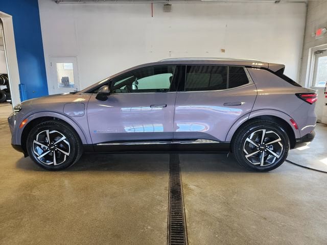 2025 Chevrolet Equinox EV LT