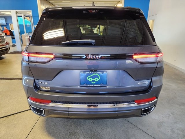 2022 Jeep Grand Cherokee Overland photo 3