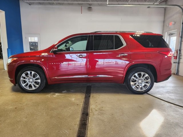 2021 Chevrolet Traverse Premier's photo