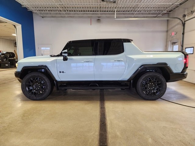 2025 GMC HUMMER EV 2X's photo