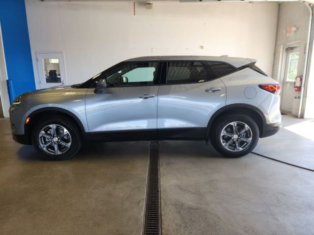 Used 2025 Chevrolet Blazer 2LT SUV