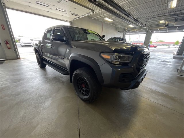 2023 Toyota Tacoma TRD Pro photo 2