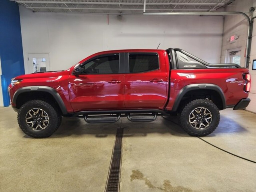 Used 2024 Chevrolet Colorado ZR2 Truck