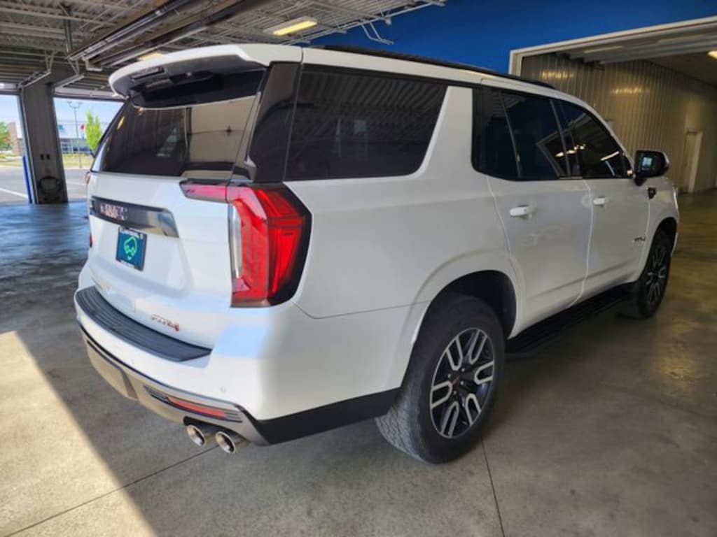 Used 2022 GMC Yukon AT4 SUV