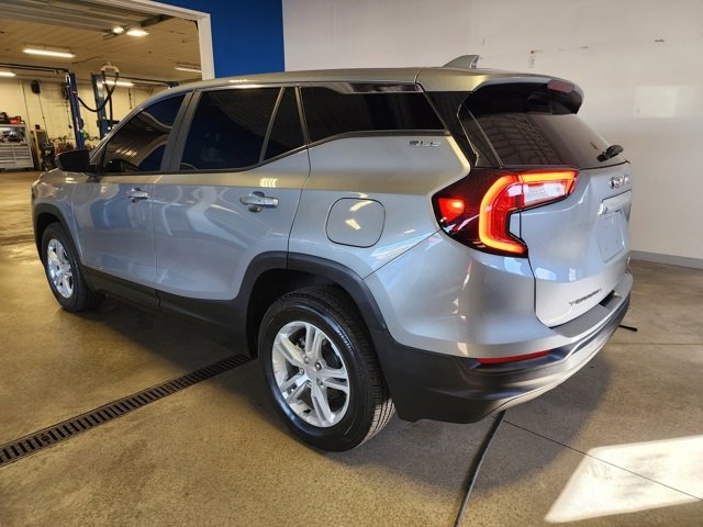 2023 Gmc Terrain SLE photo 2