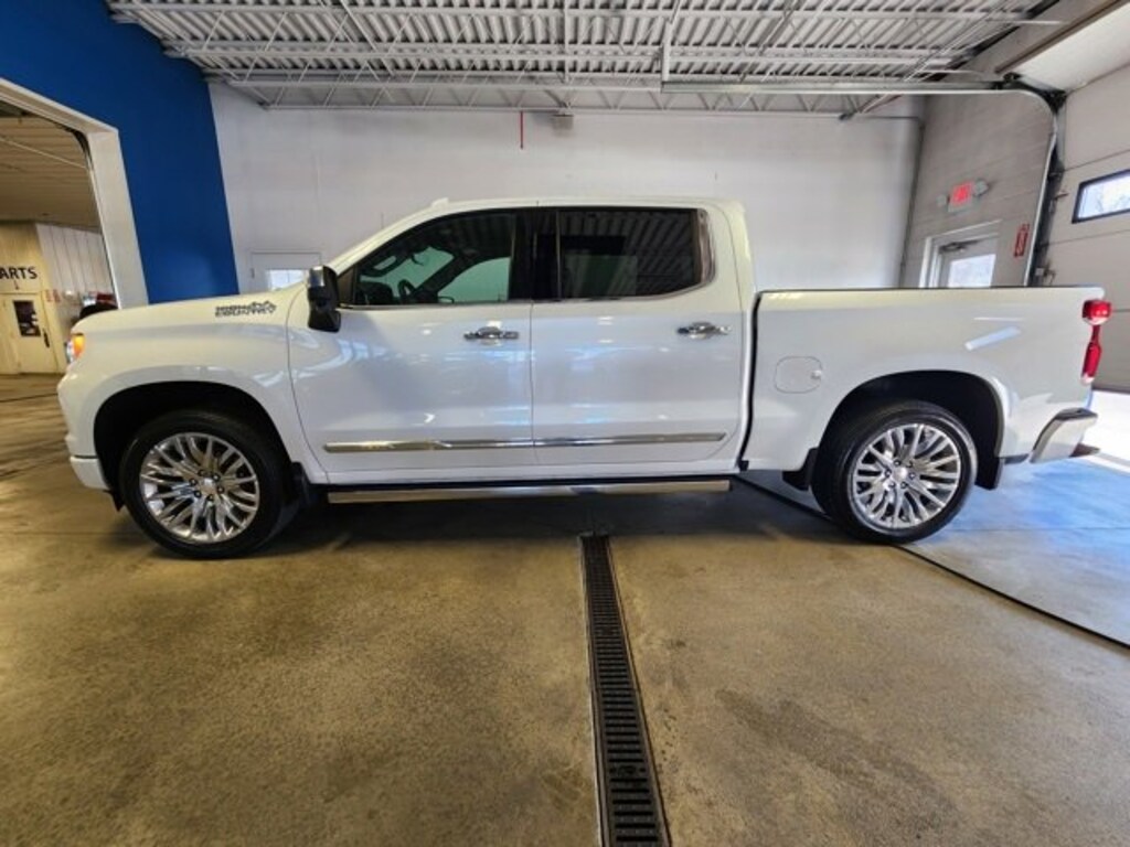 Used 2025 Chevrolet Silverado 1500 High Country Truck
