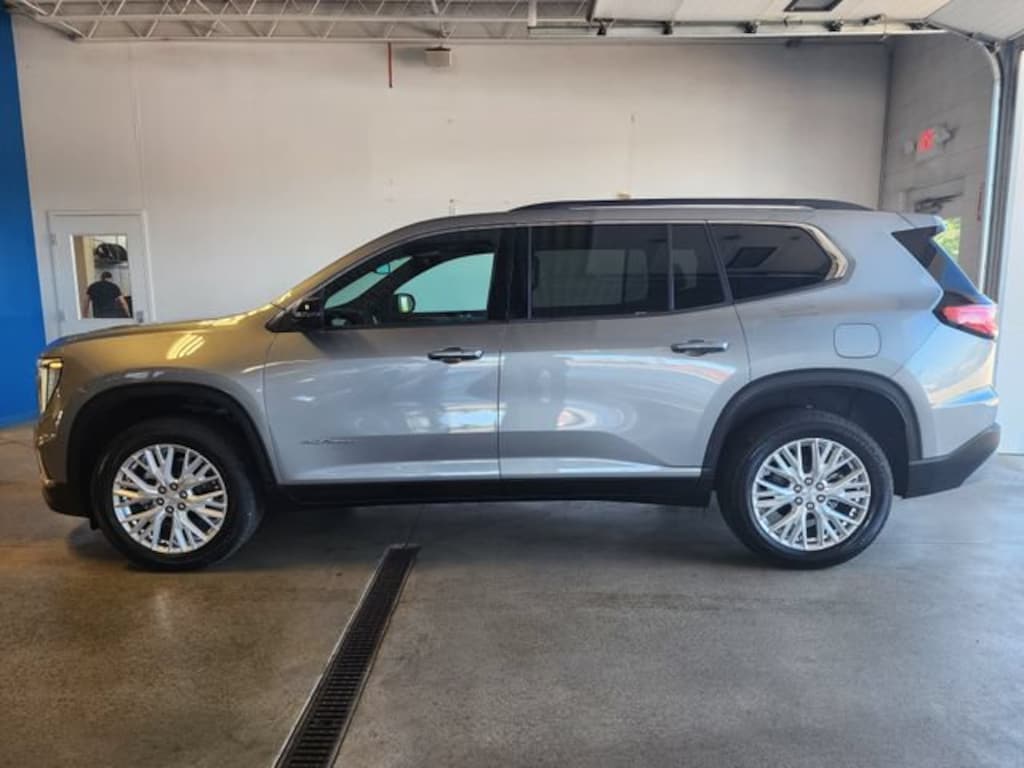 Used 2024 GMC Acadia Elevation SUV