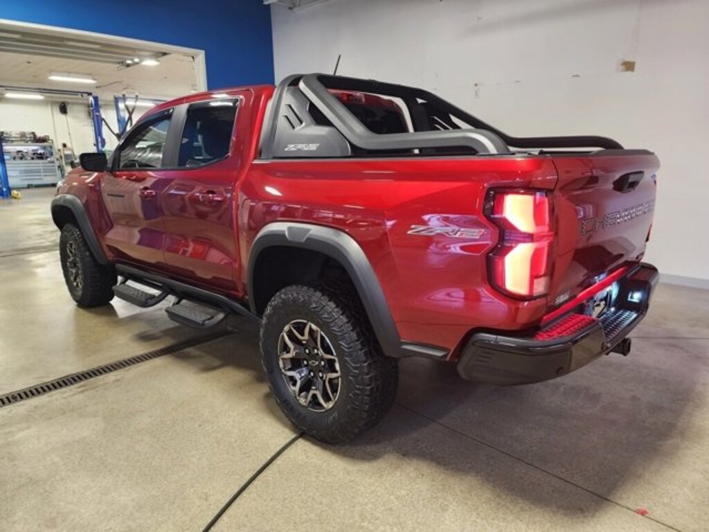 Used 2024 Chevrolet Colorado ZR2 Truck
