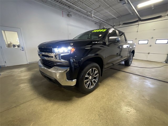 2022 Chevrolet Silverado 1500 LT photo 4