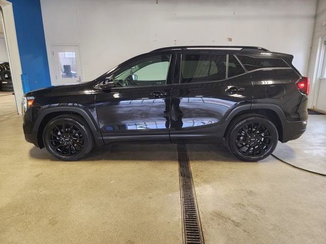 2023 GMC Terrain SLT