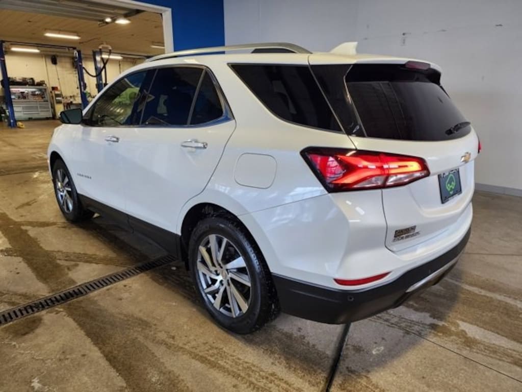 Used 2022 Chevrolet Equinox Premier SUV
