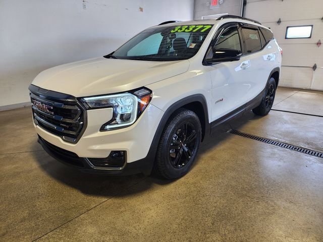 2024 GMC Terrain AT4 - Photo 8