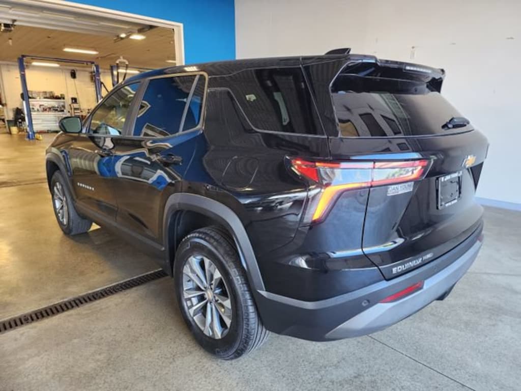 Used 2025 Chevrolet Equinox LT SUV