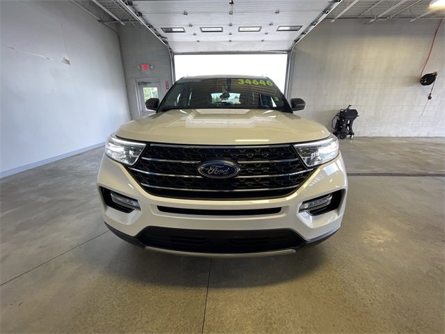 2023 Ford Explorer XLT photo 3