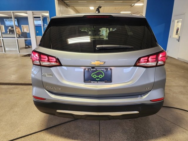 2023 Chevrolet Equinox LT photo 3