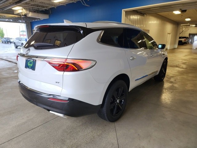 2023 Buick Enclave Essence photo 4