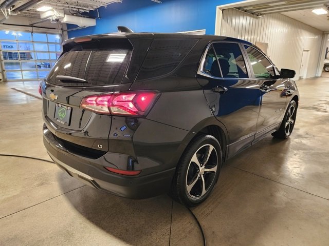 2024 Chevrolet Equinox LT photo 3
