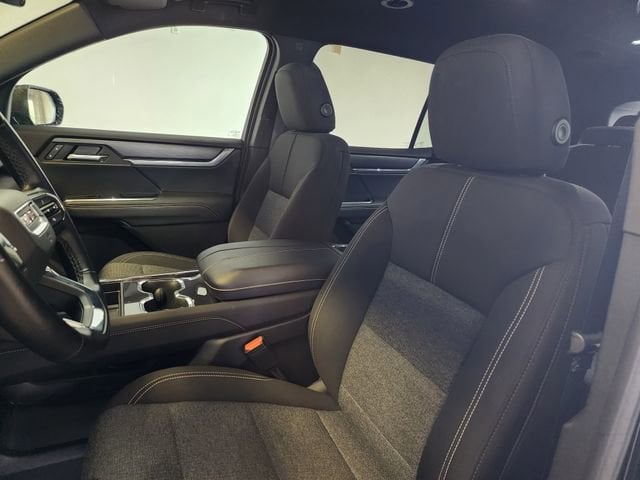 2025 GMC Acadia Elevation - Photo 12
