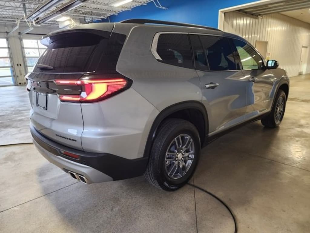 Used 2025 GMC Acadia Elevation SUV