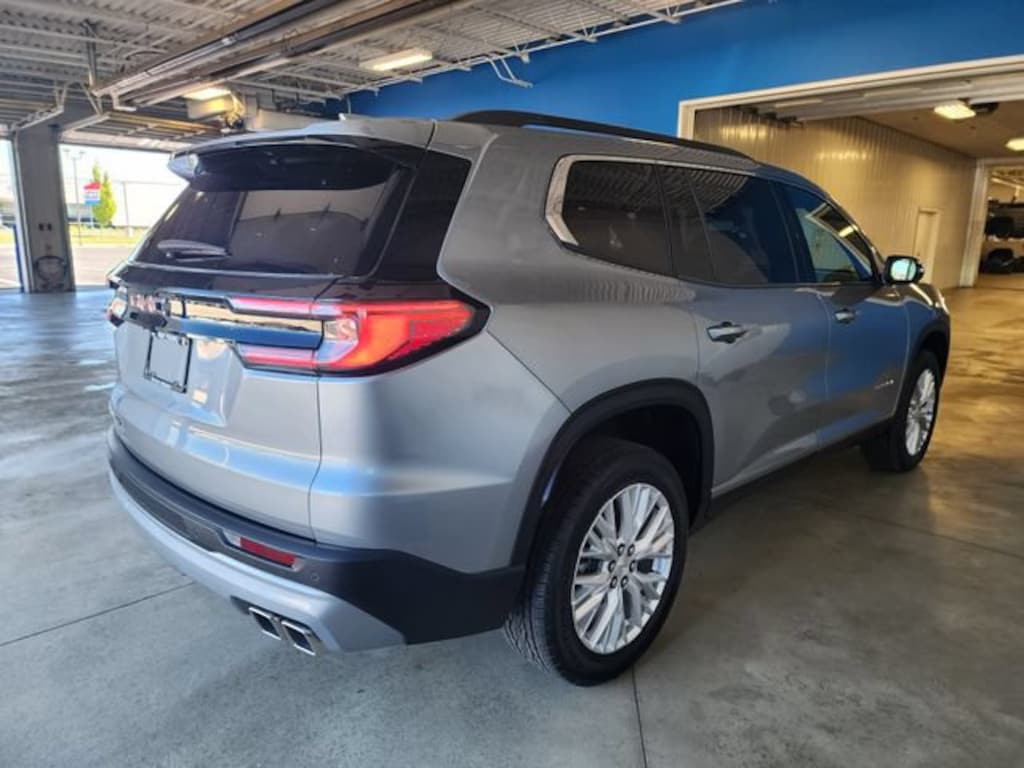 Used 2024 GMC Acadia Elevation SUV